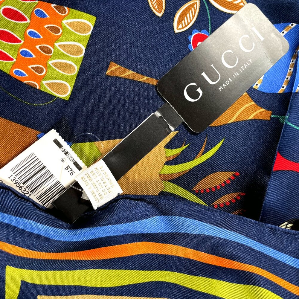 NWT Gucci Silk Scarf – Colorful Vase Print | Made in Italy - Picture 15 of 15